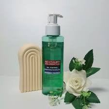 L'Oreal Paris Revitalift Hyaluronic Acid Oil Control Replumping Cleansing Gel (120ml)